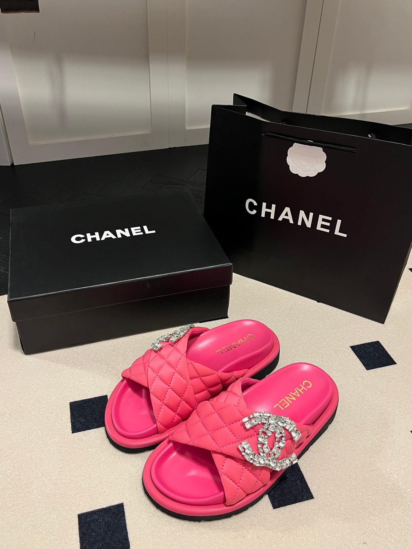 14C94ZDE Stylish Slippers