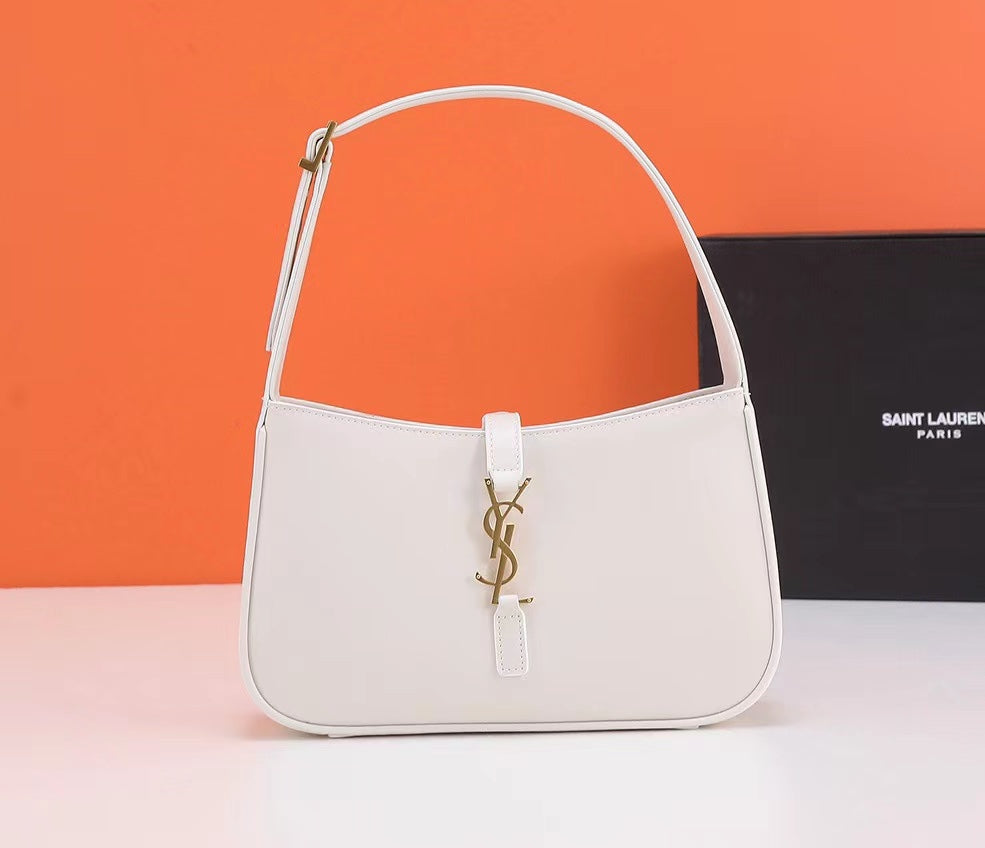 4XSL29BDE Stylish leather bag 