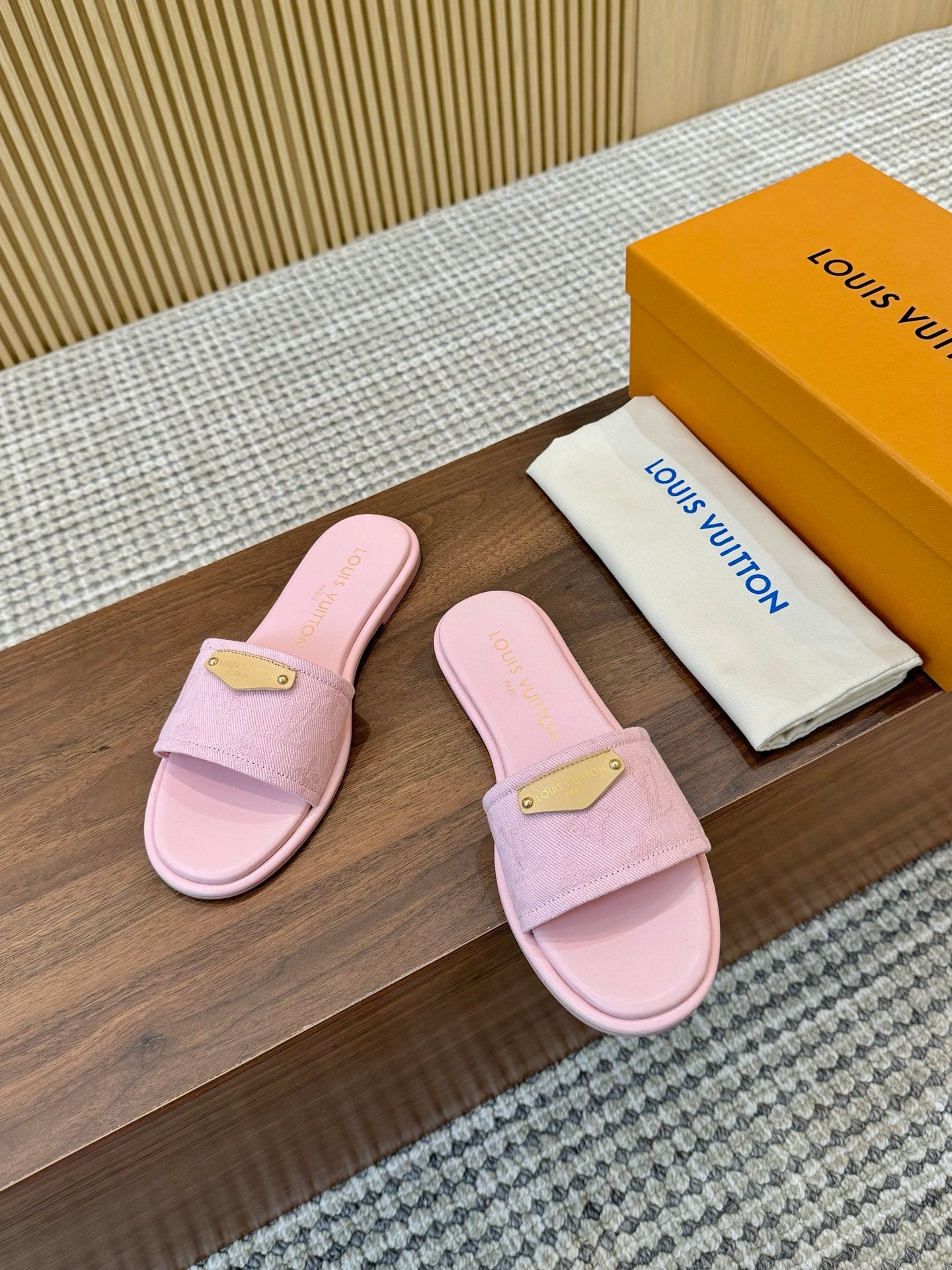 245RE3ZDE Stylish leather shoes 