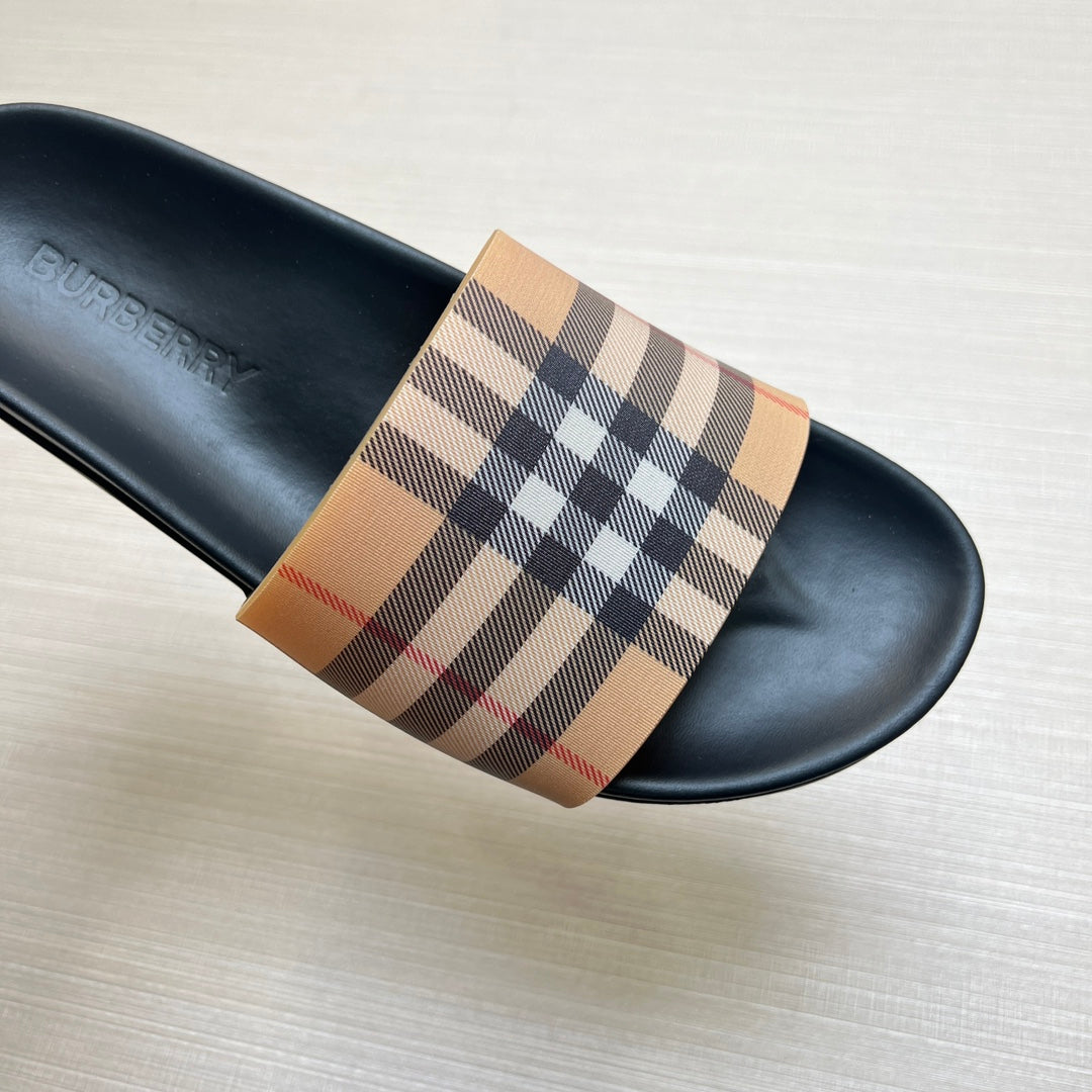 54R119ZDE Stylish slippers