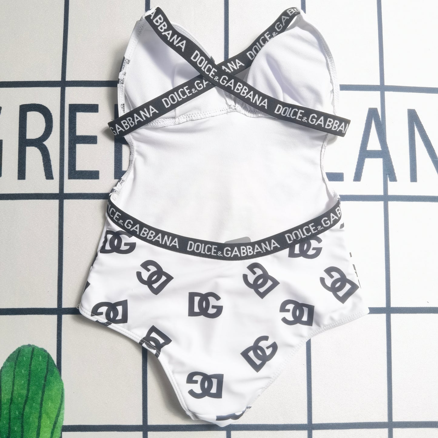 14A296YDE Stylish Bikini swimsuit