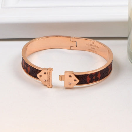 BE38KDE Stylish Bracelets