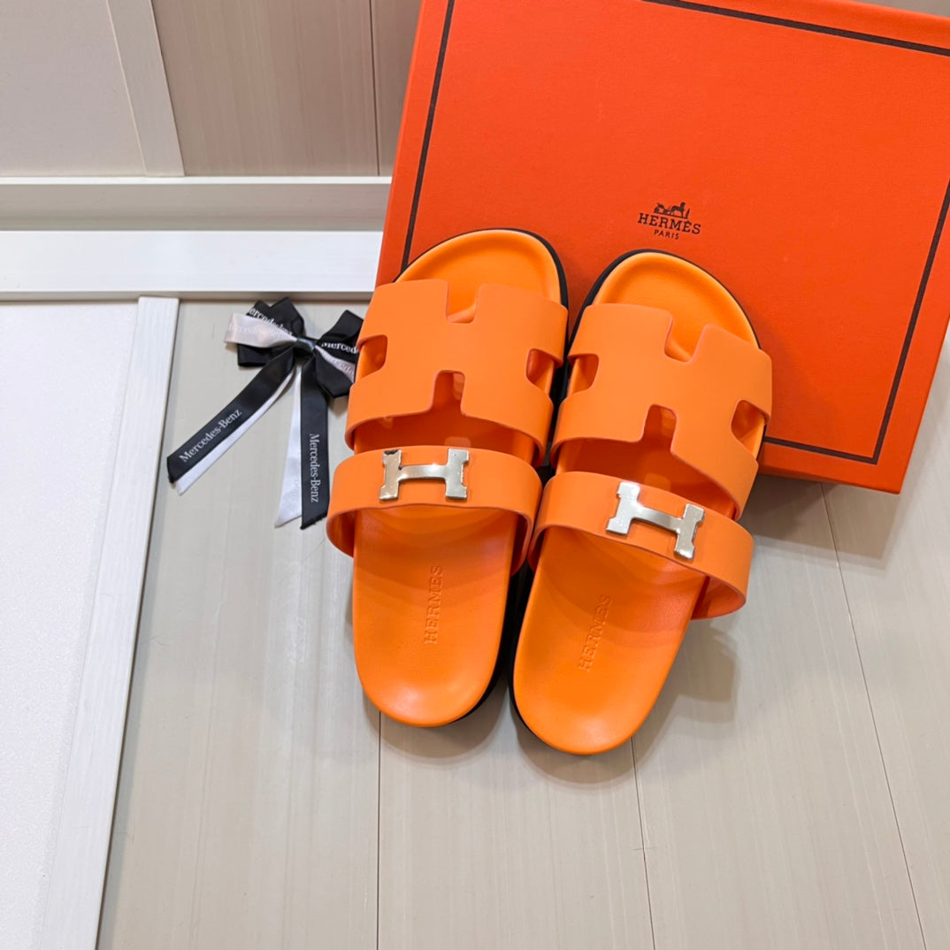 14H207ZDE Stylish Slippers