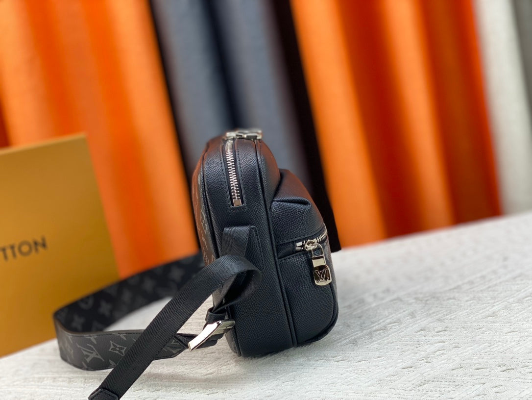 2XE261BDE Stylish leather bag 