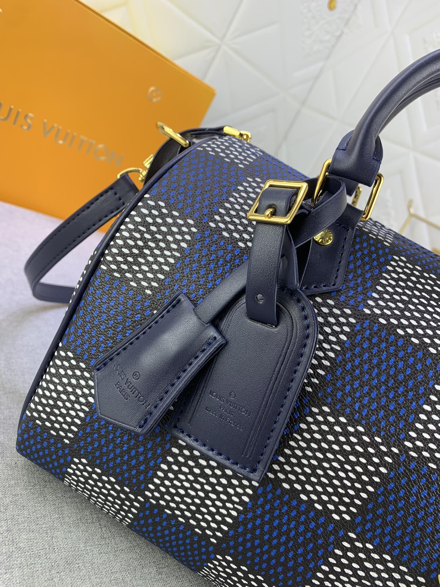 2XE269BDE Stylish leather bag 