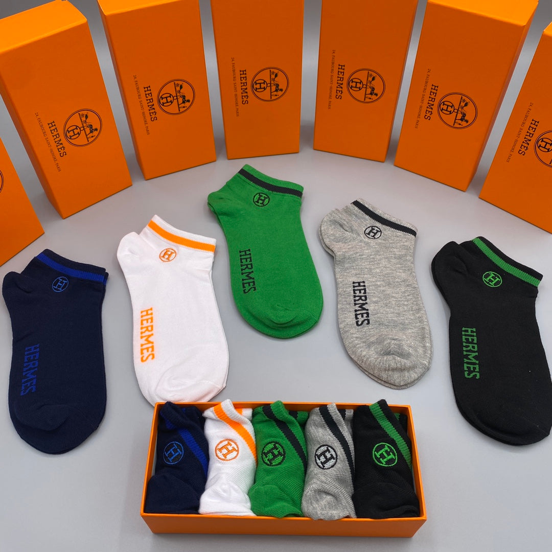 235QH52SDE Stylish socks(5 pairs )