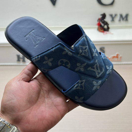 54E31ZDE Stylish slippers