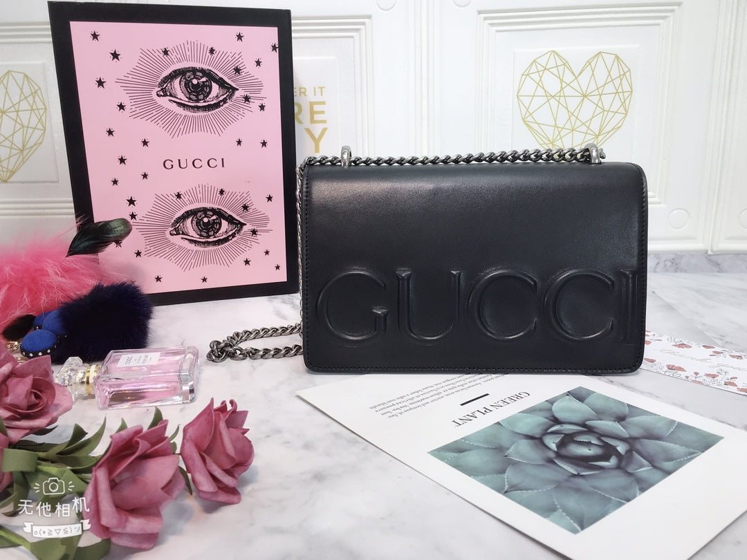 15RB118BDE Stylish leather bag
