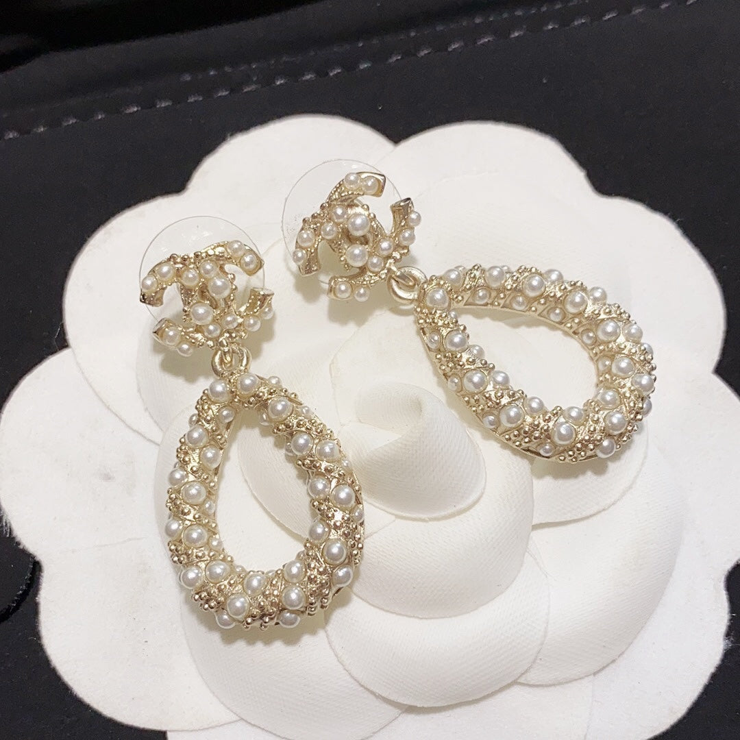 14C59EDE Stylish Earrings