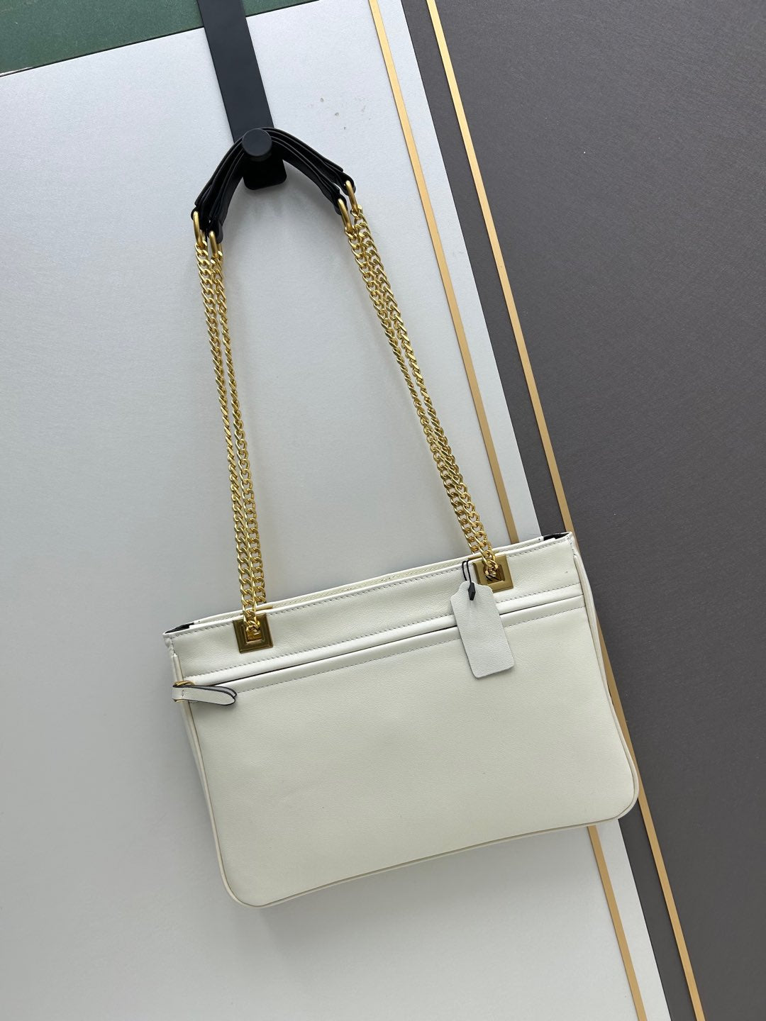 2WVL47BDE Stylish leather bag