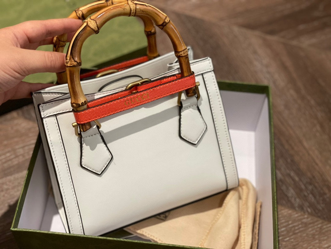 1XB118BDE Stylish leather bag 