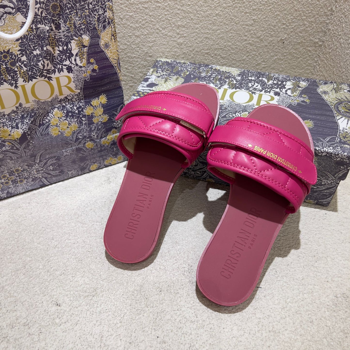 14D79ZDE Stylish Slippers