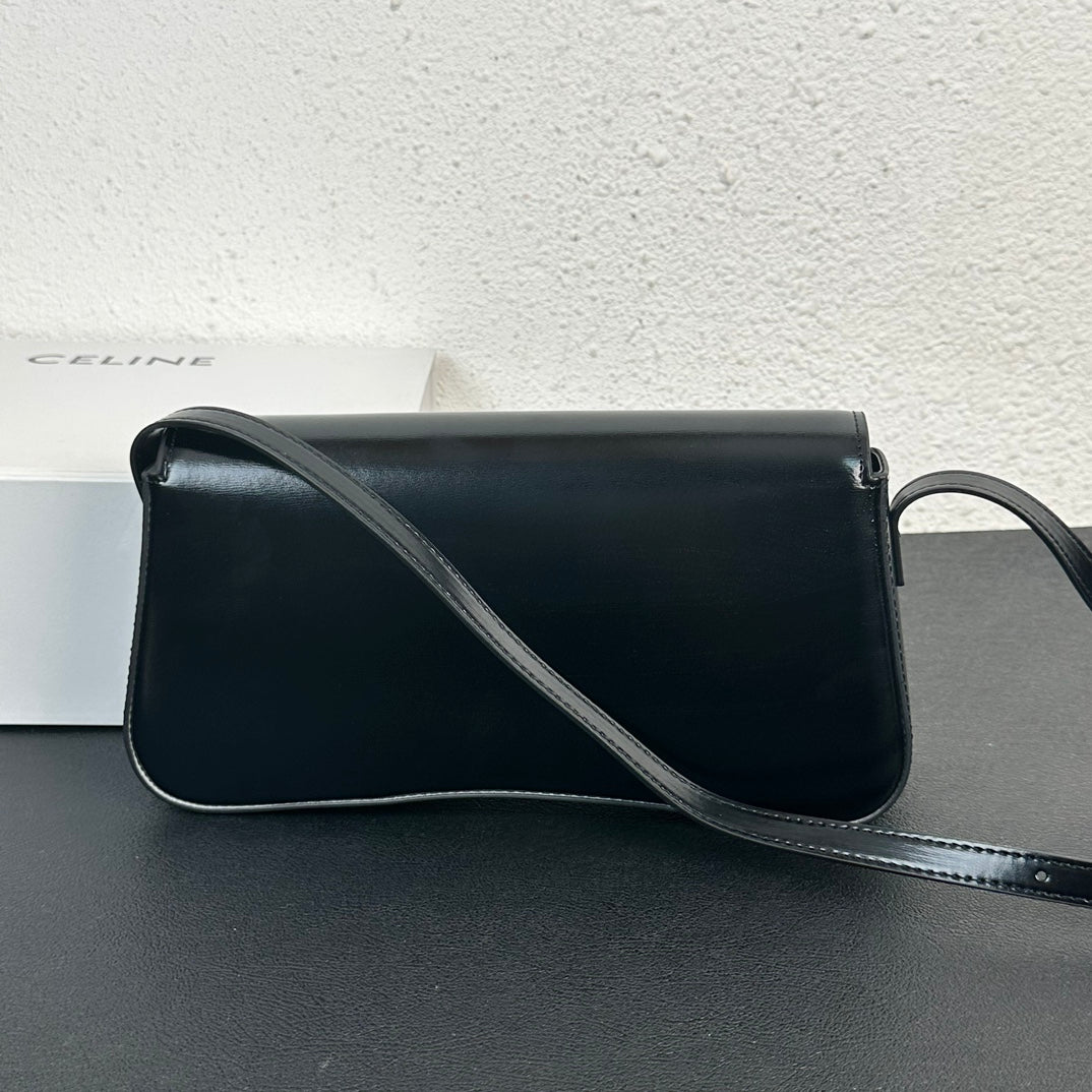 1XE271BDE Stylish leather bag 