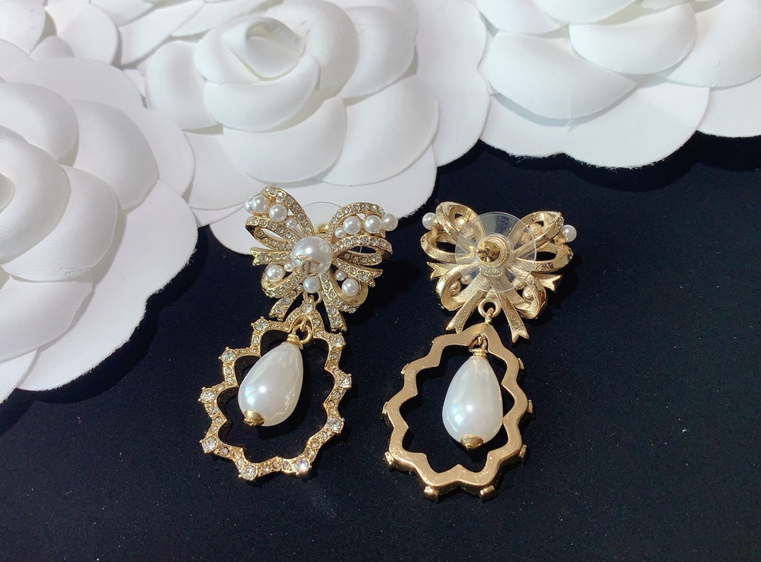 1YC315EDE Stylish Earrings