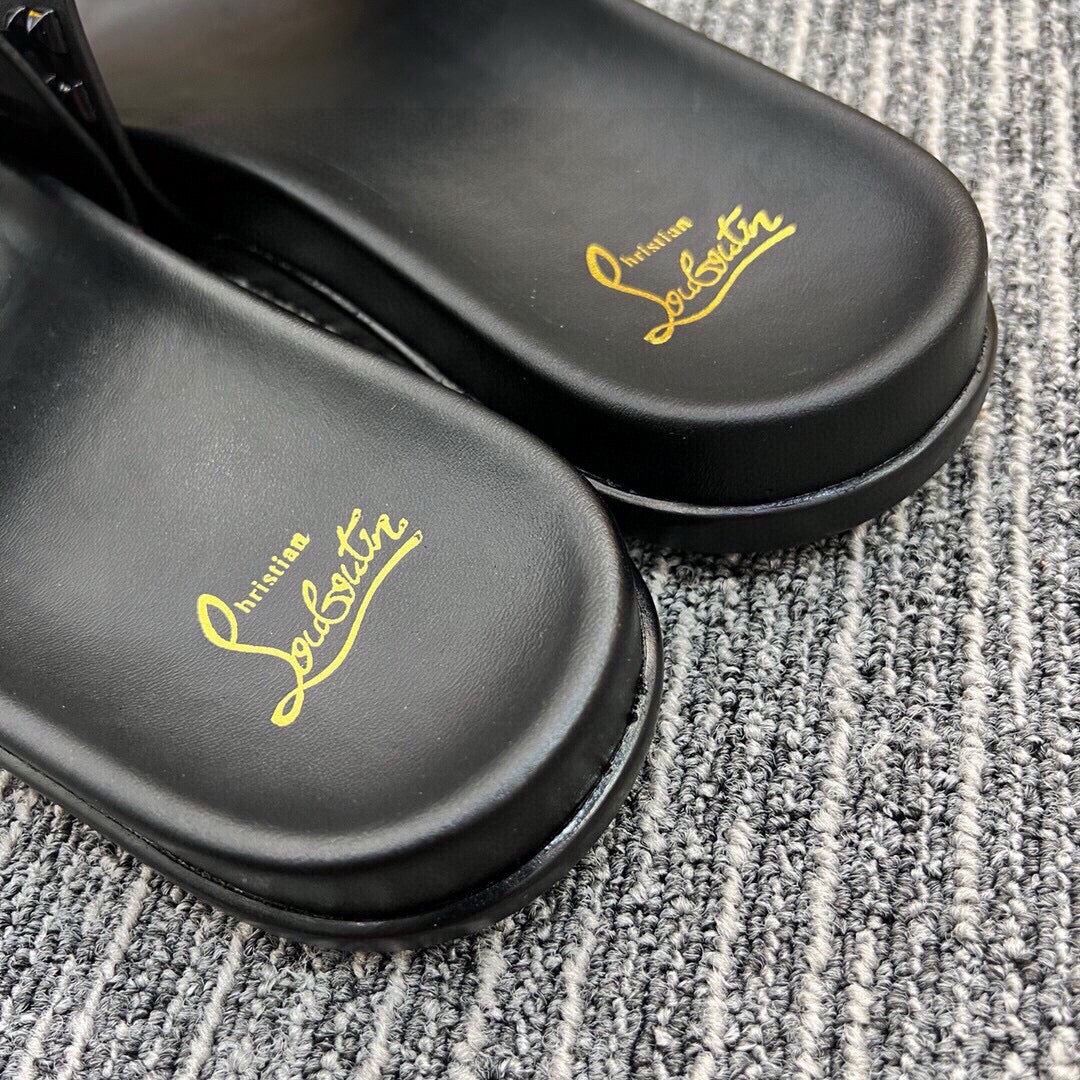 54A126ZDE Stylish slippers