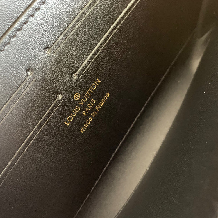 AE40BDE Stylish leather wallets
