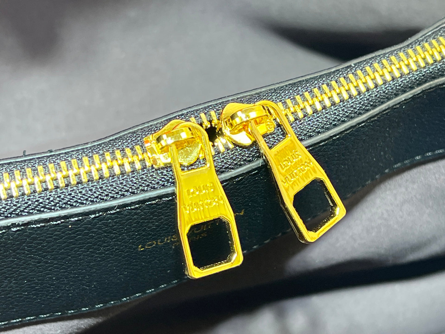 155NE40BDE Stylish leather bag