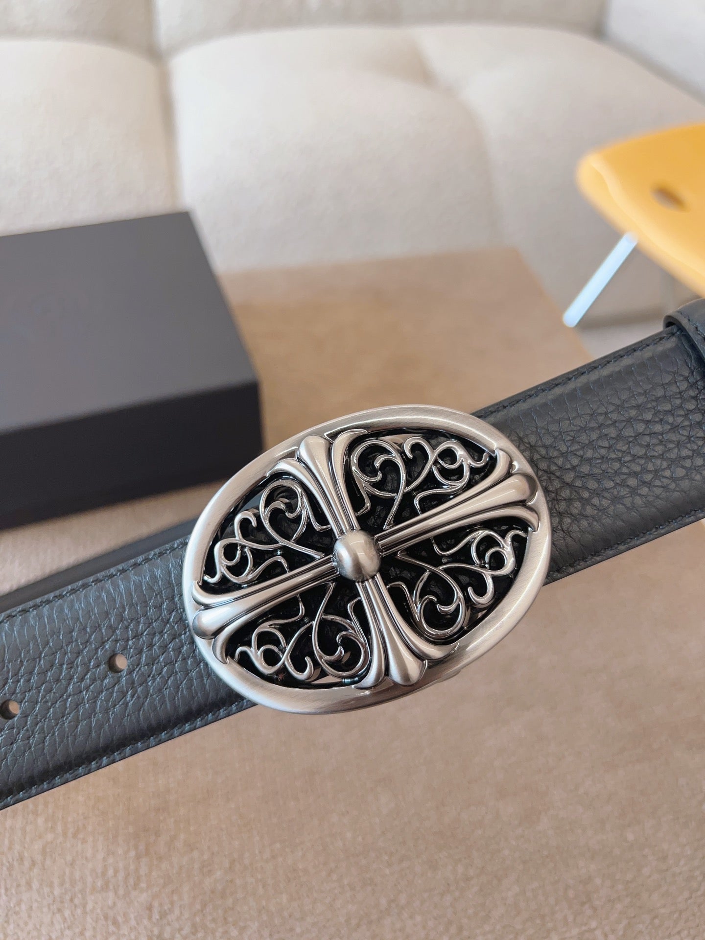 255RA14PDE Stylish  High quality belt With full package