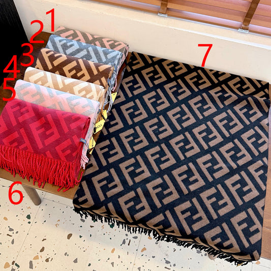 175RF1WDE Stylish Winter Scarves