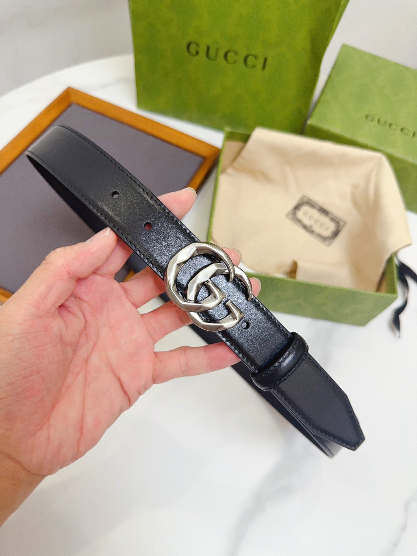 255RB13PDE Stylish  High quality belt With full package