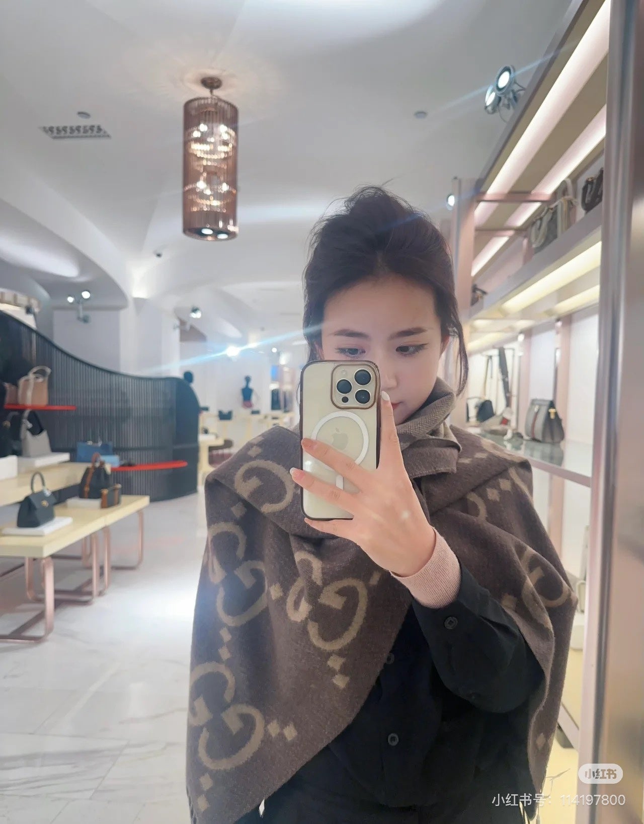 175RB28WDE Stylish Winter Scarves