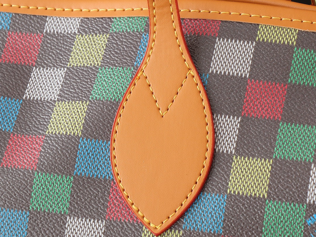 2WE31BDE Stylish leather bag