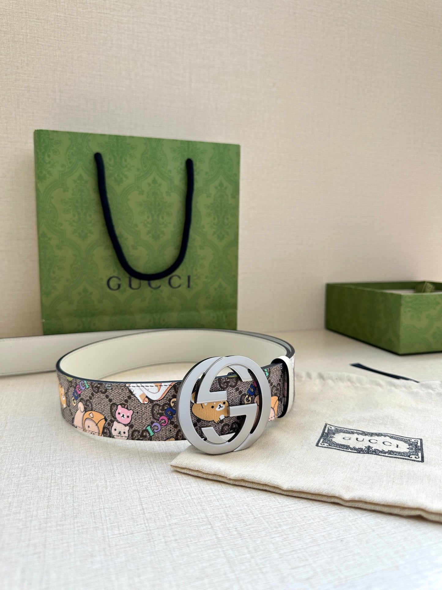 155RB208PDE Stylish  High quality belt With full package