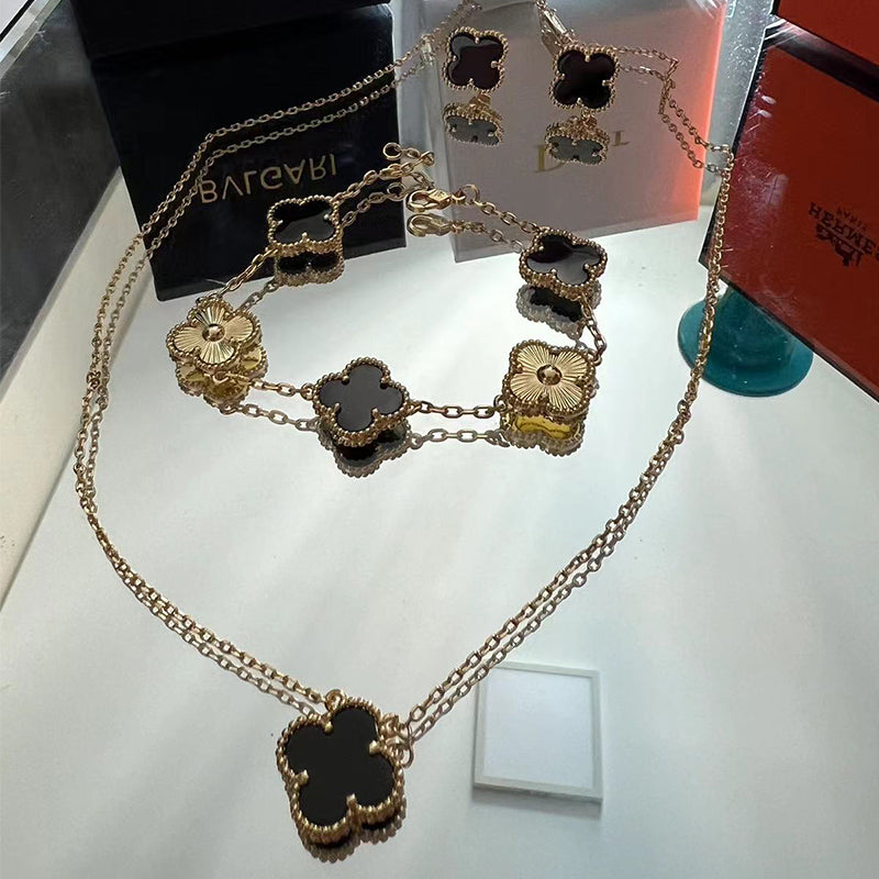 5XVA162XDE Stylish Earrings