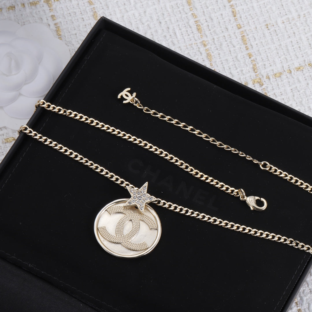 1YC104XDE Stylish Necklaces