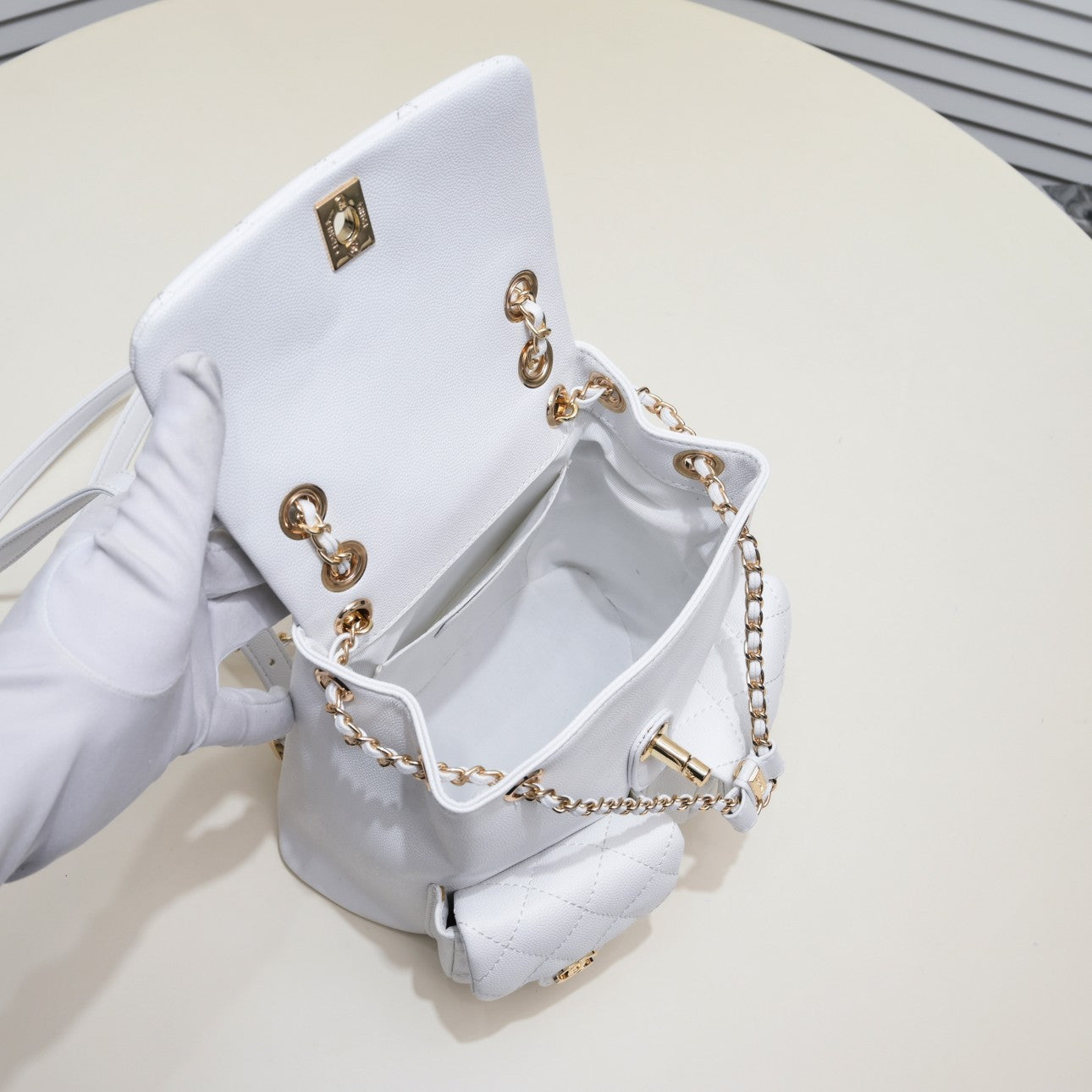 1XC66BUEDE Stylish leather bag 