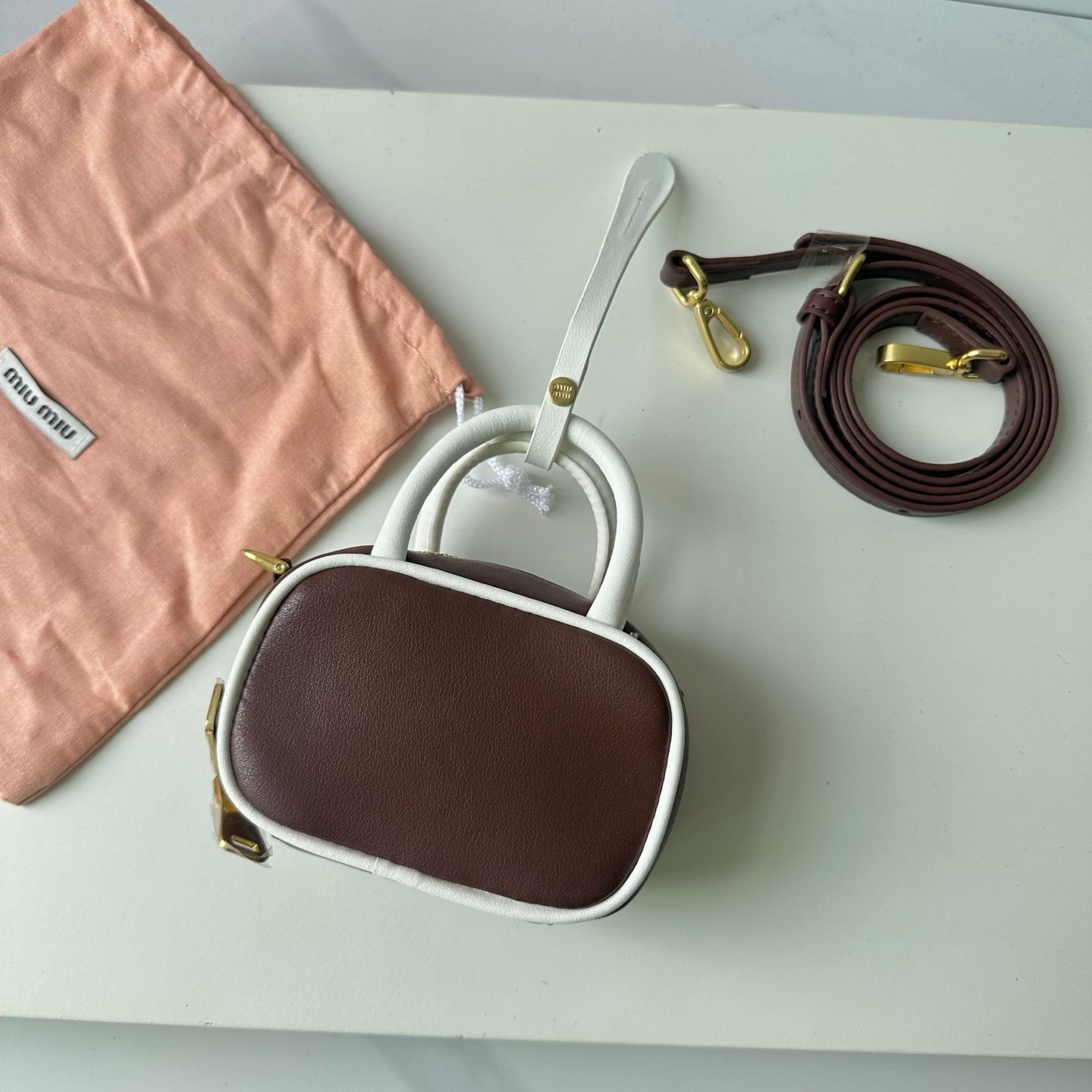 155NA55BDE Stylish leather bag