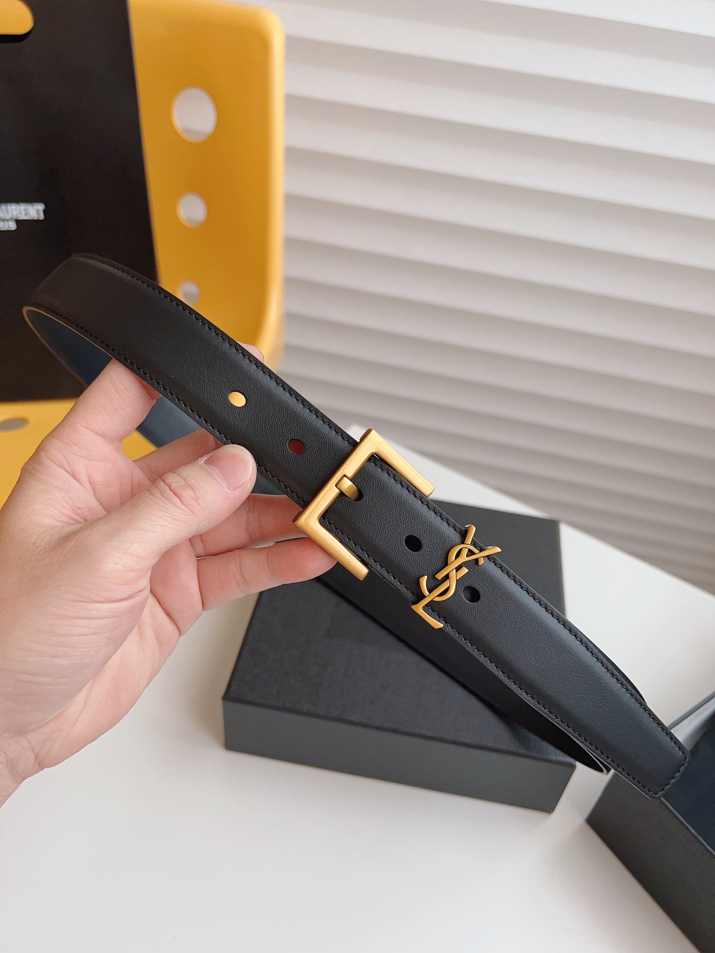 155RSL224PDE Stylish  High quality belt With full package