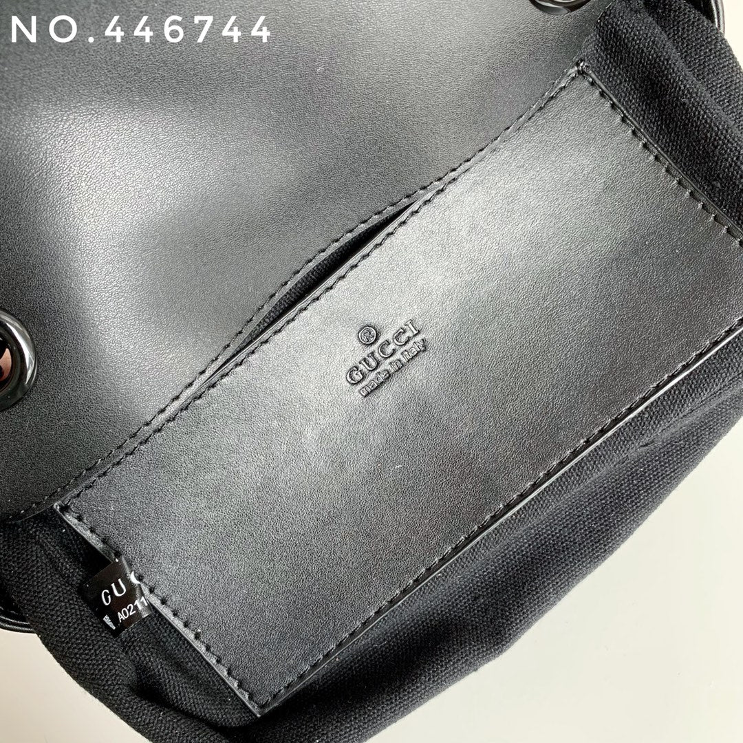 1XB283BDE Stylish leather bag 