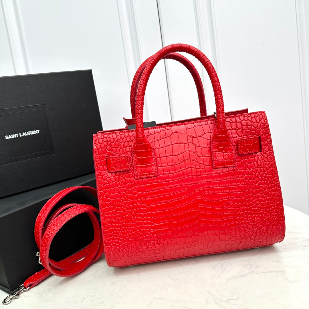 1XSL268BDE Stylish leather bag 