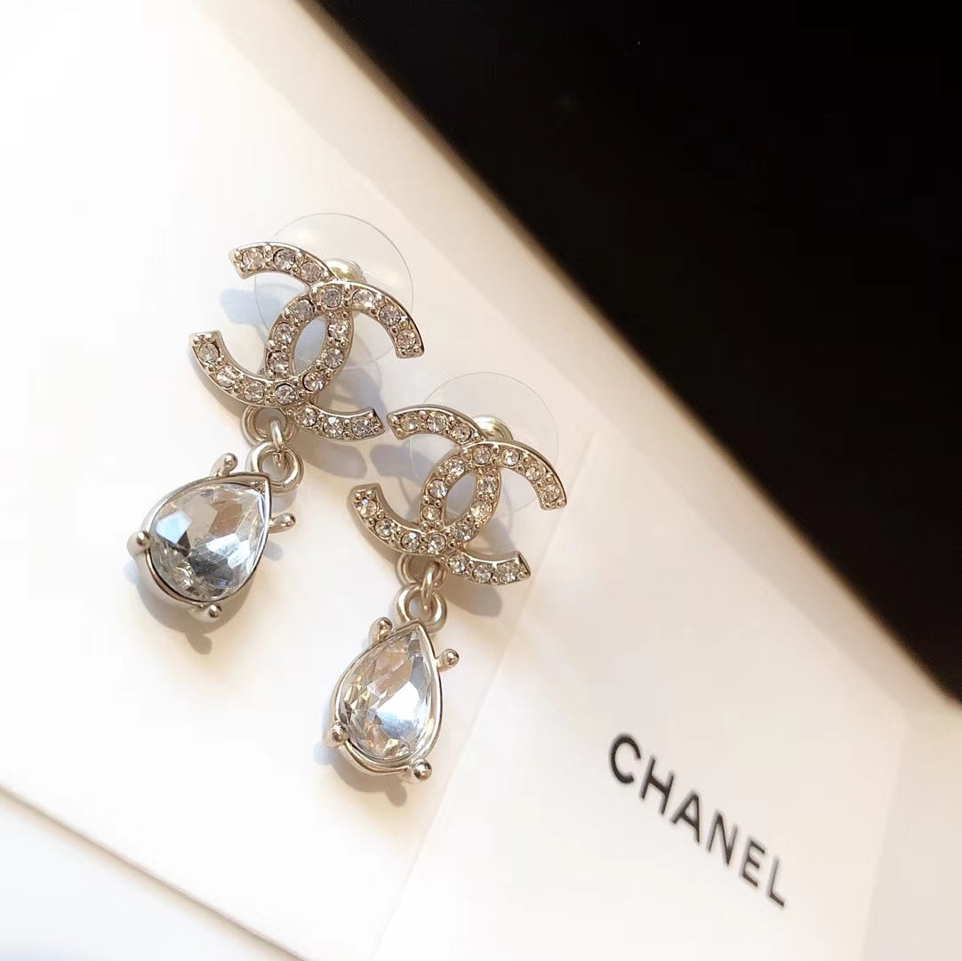 14C41EDE Stylish Earrings