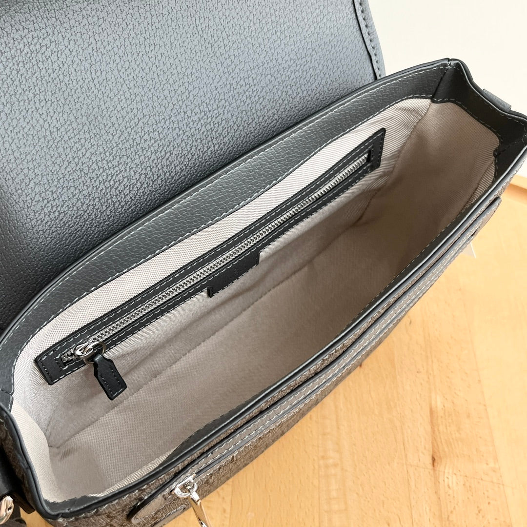 155NB50BDE Stylish leather bag