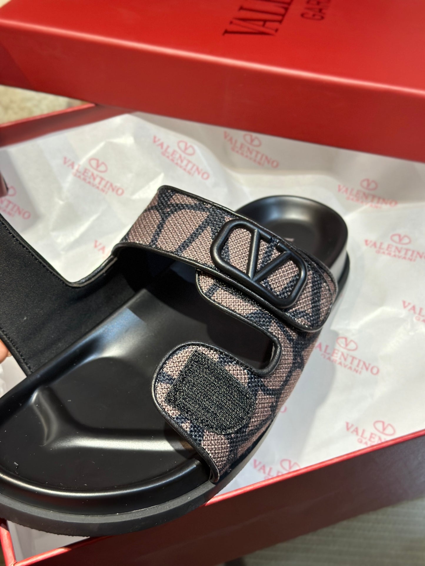 14VL210ZDE Stylish Slippers