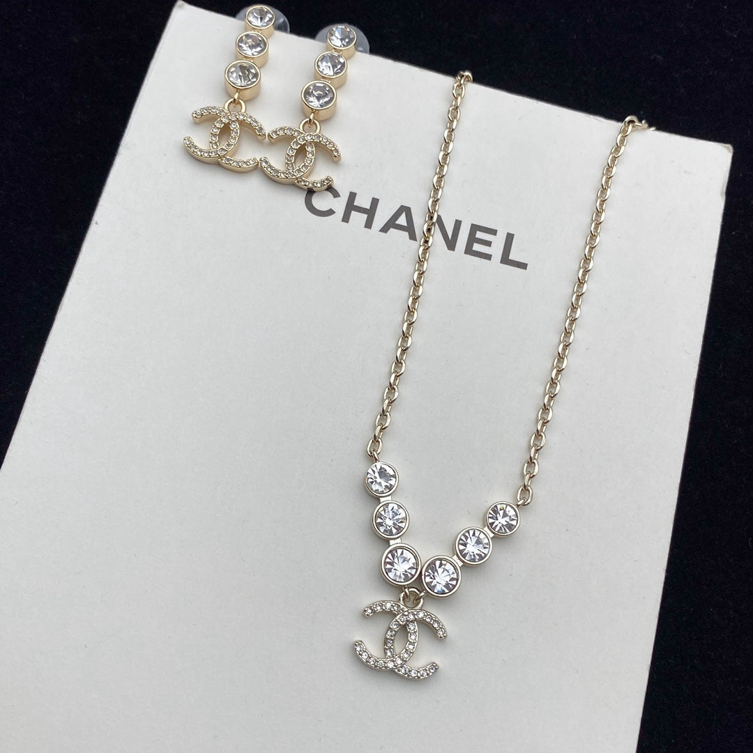 1YC21XDE Stylish Necklaces