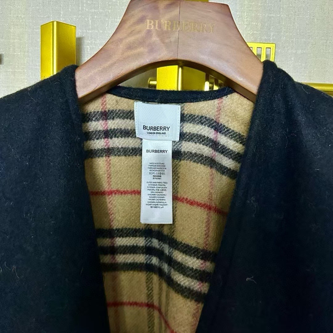 185ZR47WDE Stylish cape