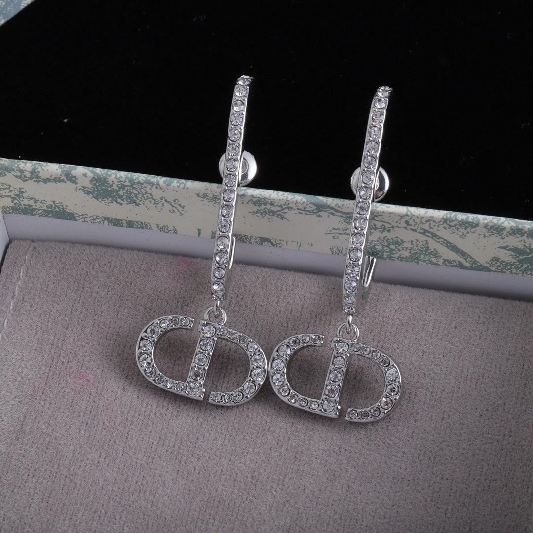 1ND57EDE Stylish Earrings