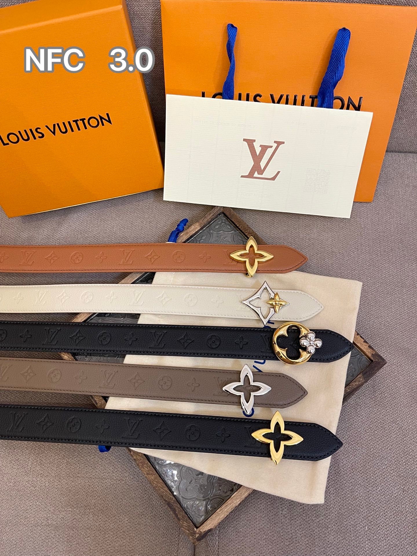 255RE11PDE Stylish  High quality belt With full package