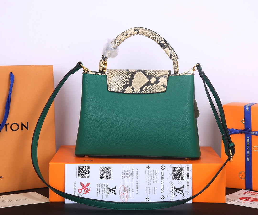 1XE443BDE Stylish leather bag