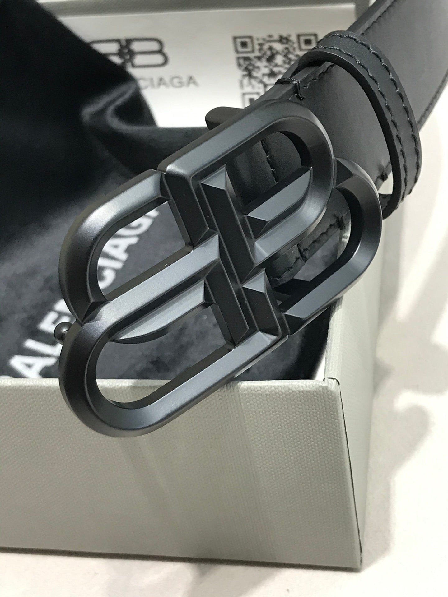 255RJ3PDE Stylish  High quality belt With full package