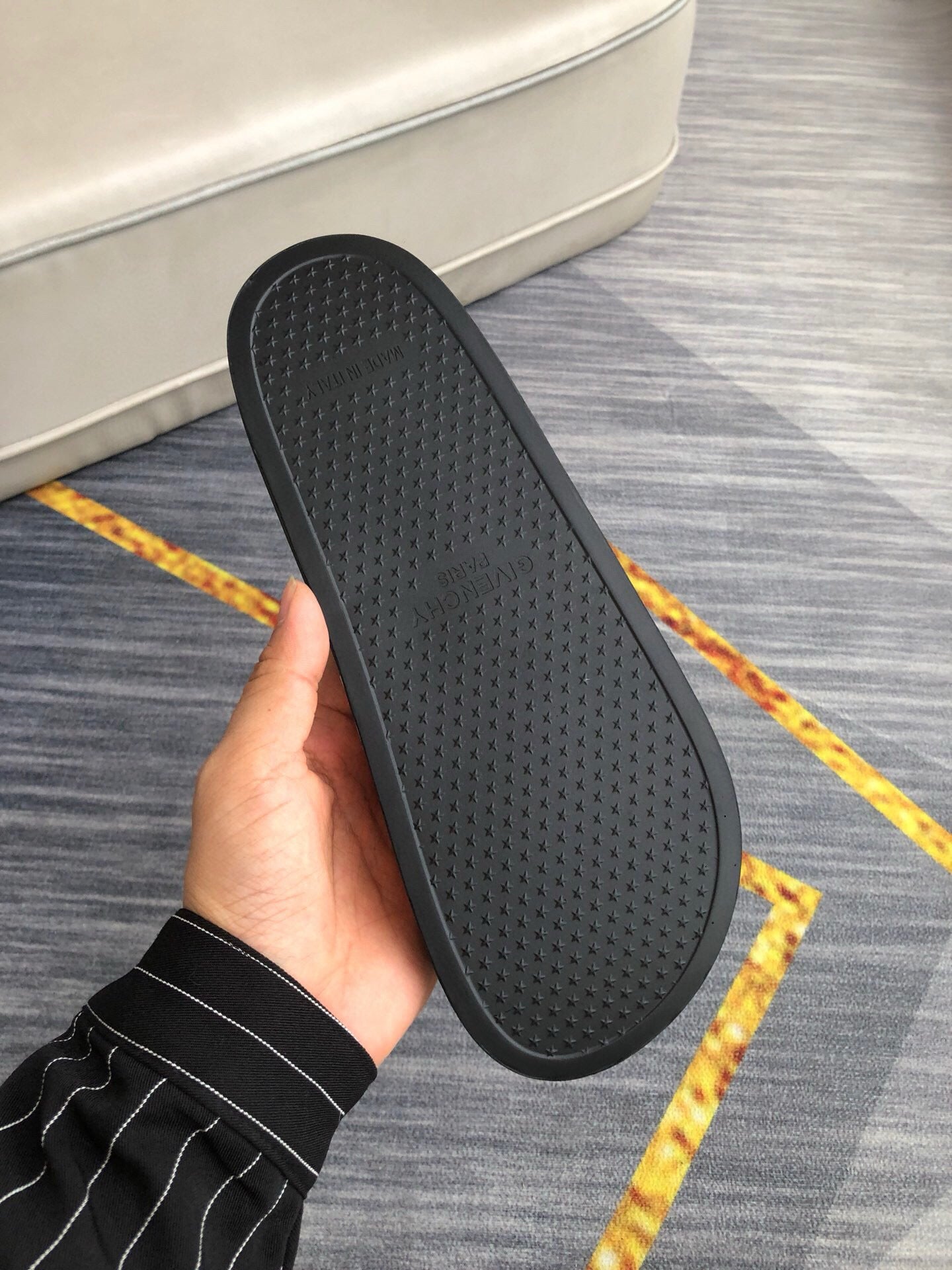 535ZGV265ZDE Stylish Slippers