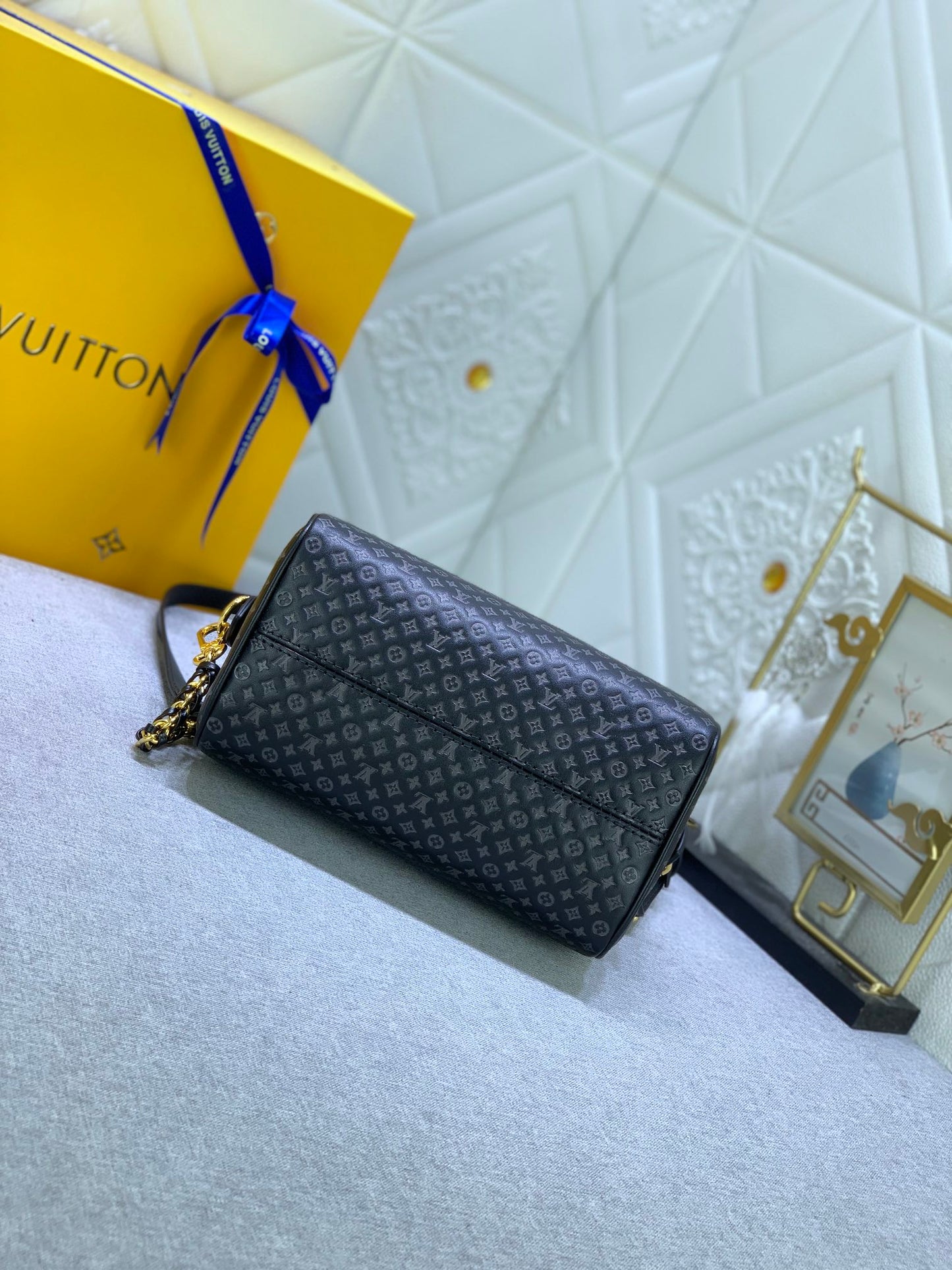 1XE143BDE Stylish leather bag 