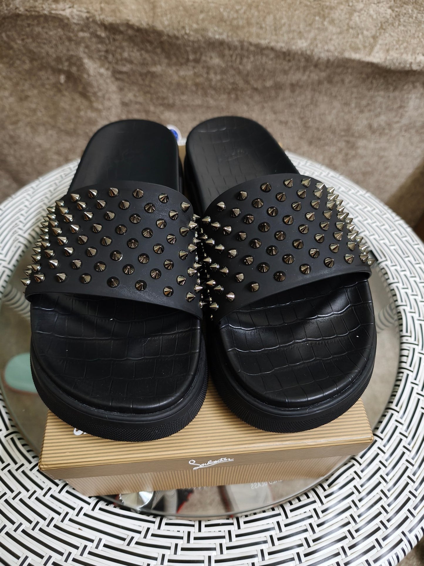 J4A14ZDE Stylish Slippers