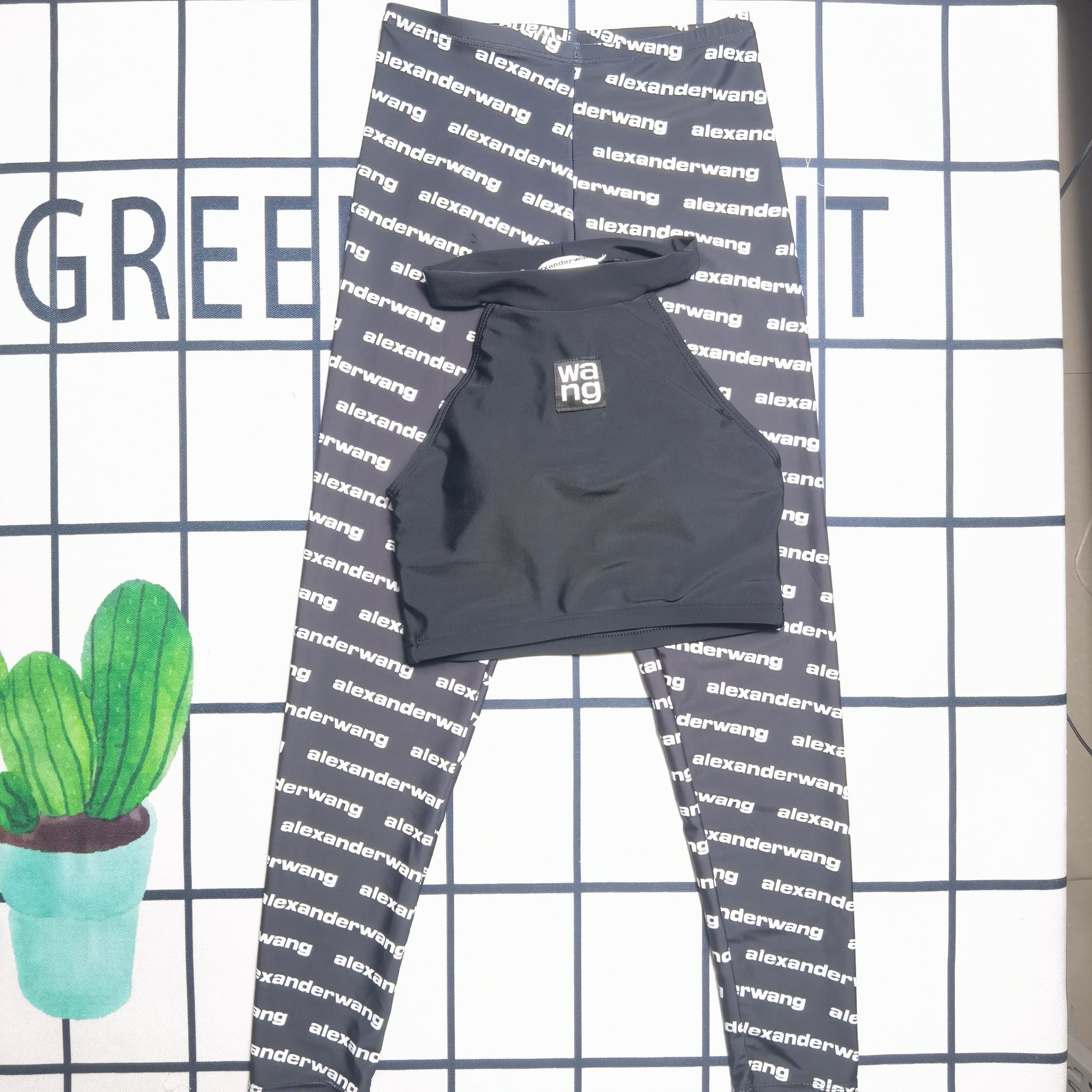 14A107YDE Stylish Long sleeve swimsuit
