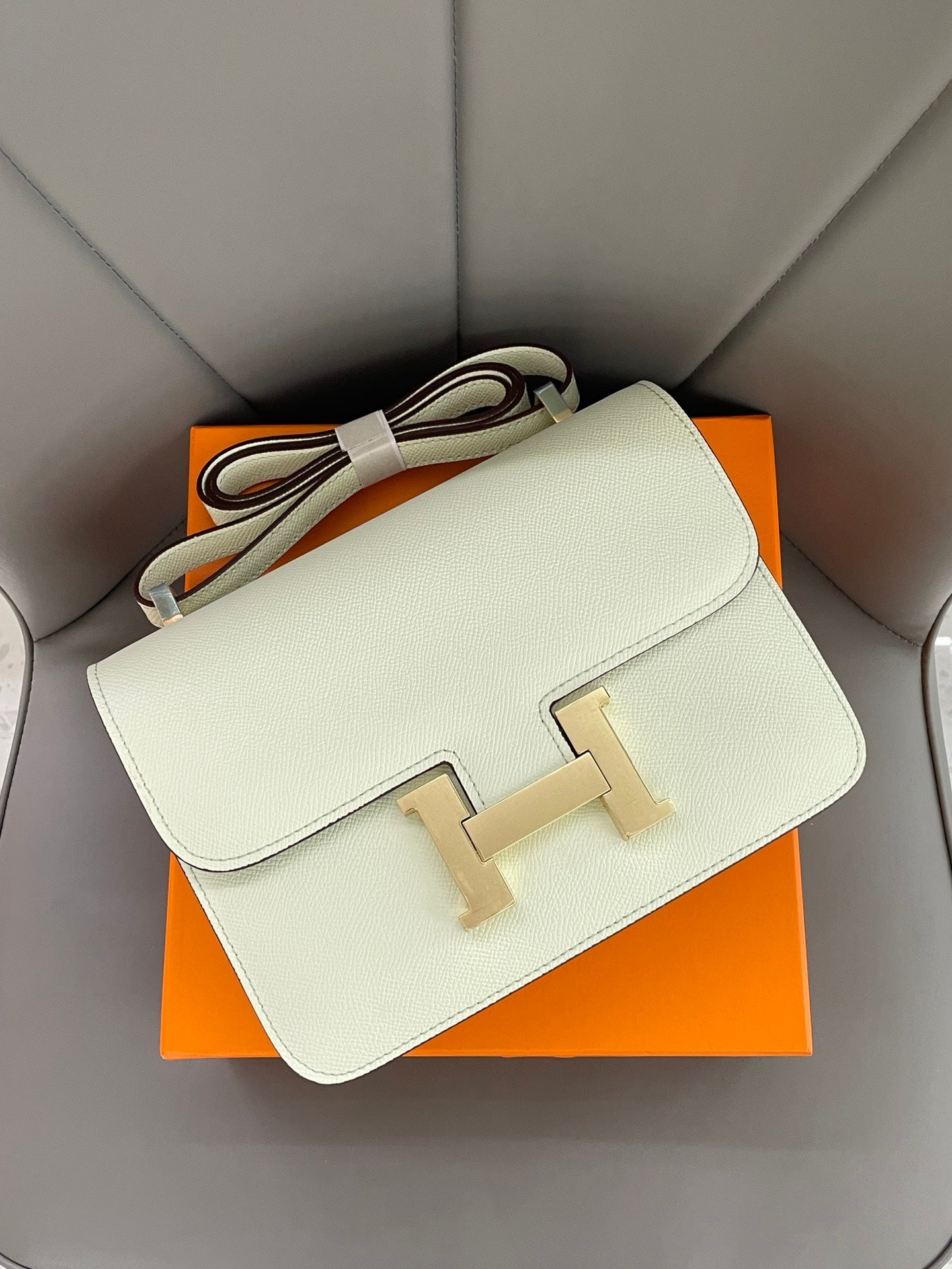 155NH64BDE Stylish leather bag