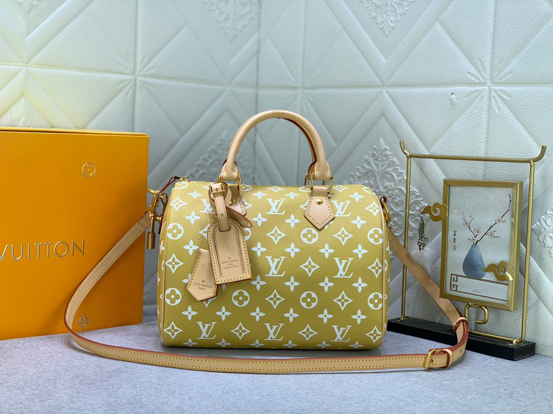 2XE268BDE Stylish leather bag 