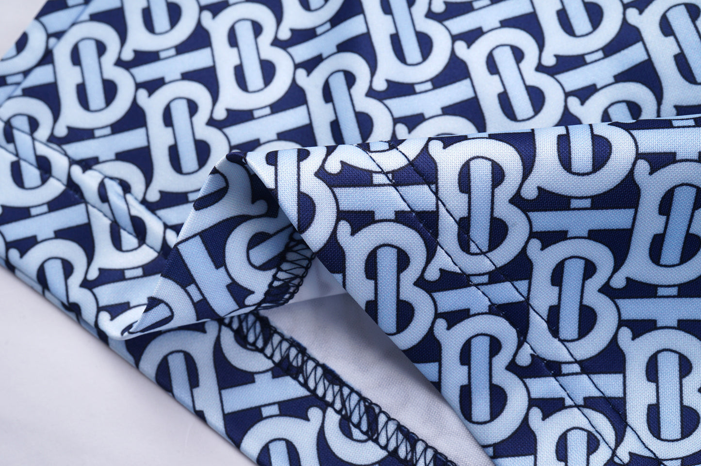 145RR52UDE Stylish shorts